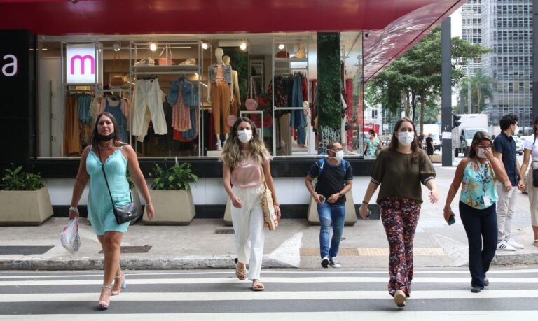 Liberação do uso de máscara em São Paulo