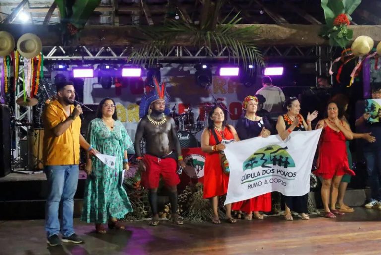 Na Cúpula dos Povos do Brasil, o MST promove a reforma agrária e a agroecologia como respostas à crise climática.