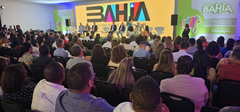Encontro Bahia reúne centenas de participantes para definir ações iniciais da educação nos municípios